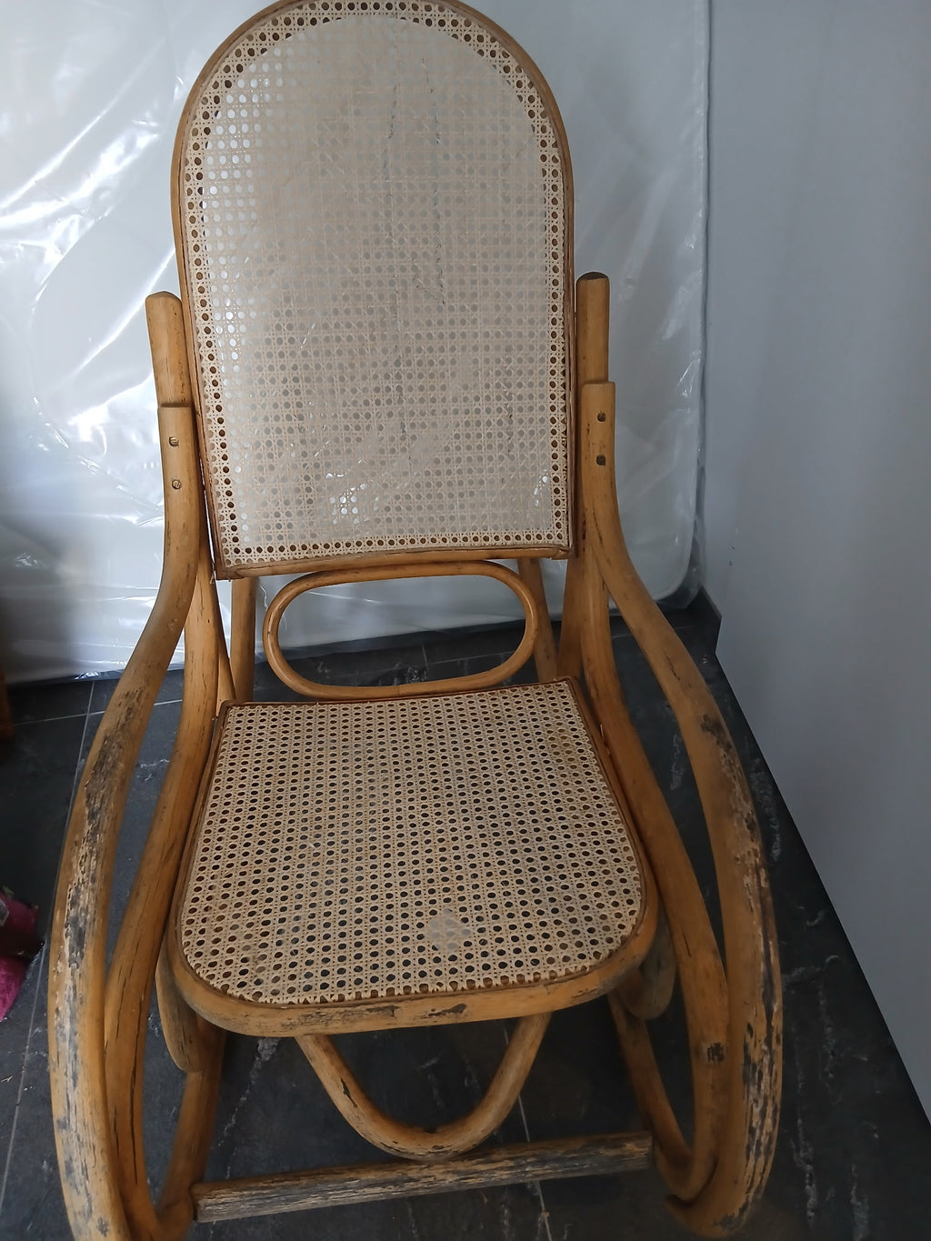 Cannage de chaise (sur devis)￼